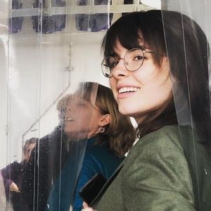 Meet your Posher, Emily